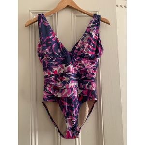 Garnet Hill Ruched Bathing Suit One Piece Swimsuit